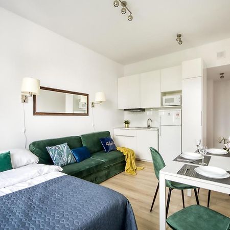 23 Unit Miniapartments Warszawa Lotnisko Okecie Fajne Ministudio Przy Bitwy Warszawskiej Exterior photo