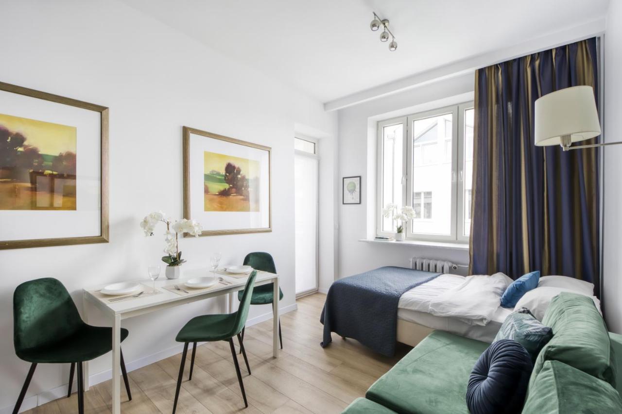 23 Unit Miniapartments Warszawa Lotnisko Okecie Fajne Ministudio Przy Bitwy Warszawskiej Exterior photo